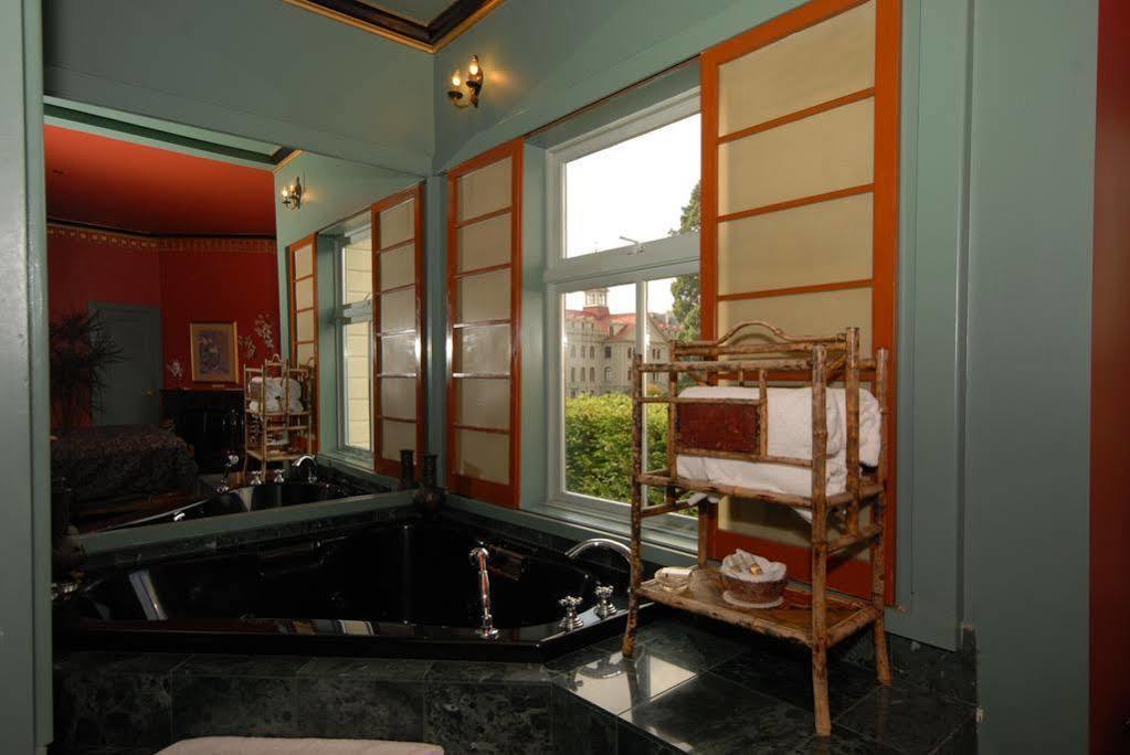 Humboldt House Bed & Breakfast Victoria Bagian luar foto