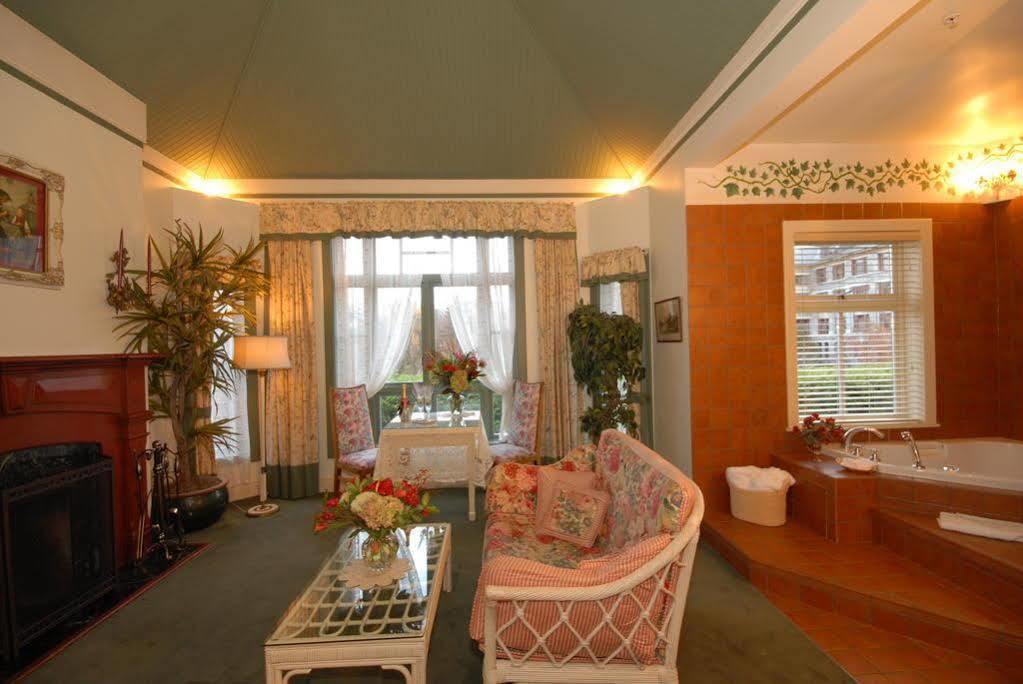 Humboldt House Bed & Breakfast Victoria Bagian luar foto